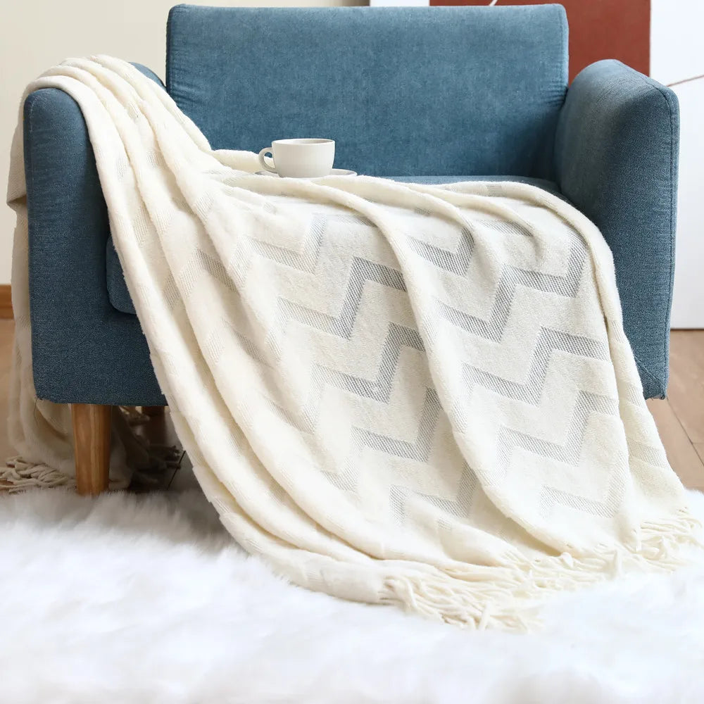 Fluffy Chunky Knitted Fringe Throw Blanket Lightweight Soft Cozy for Bed Sofa Chair Throw Blankets Gift Vintage Wave Blankets